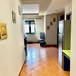 Center Galeria * Τίρανα
